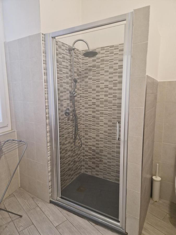 Il Filo Di Claudia Apartamento Savona Exterior foto