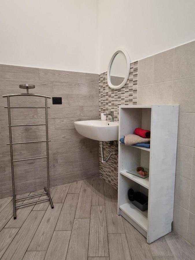 Il Filo Di Claudia Apartamento Savona Exterior foto